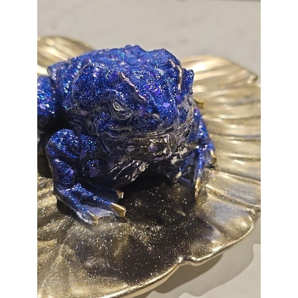 Handmade Resin Toad And Pad‎ - Picture 7 of 8